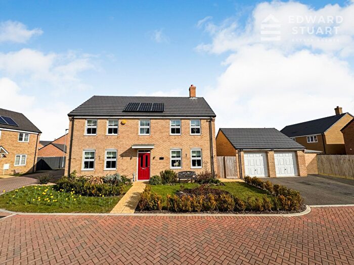 5 Bedroom Detached House For Sale In Champions Drive, Thorney, Peterborough, PE6