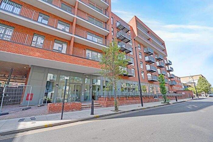 1 Bedroom Flat For Sale In Violet Road, London, E3