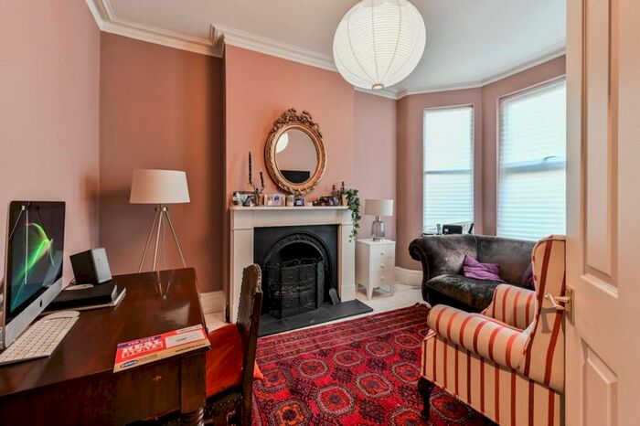 2 Bedroom Flat To Rent In Maryland Road, London, , Wood Green, London, N22