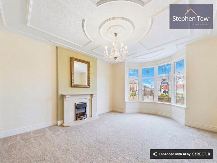 3 Bedroom Bungalow For Sale In Bryning Avenue, Bispham, FY2