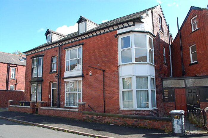2 Bedroom Flat To Rent In Hartington Road, Bolton, BL1