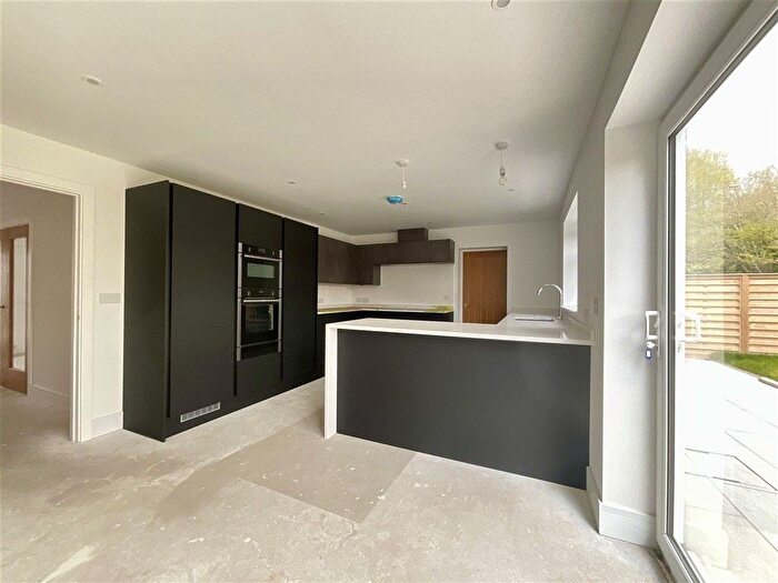 5 Bedroom Detached House For Sale In Brookland, Kent, TN29