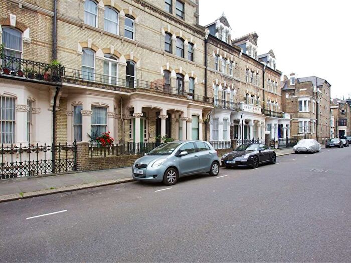 1 Bedroom Flat To Rent In Gwendwr Road, London, W14