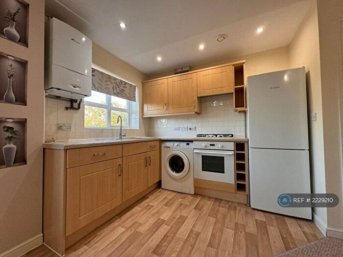 2 Bedroom Flat To Rent In River View, Northampton, NN4