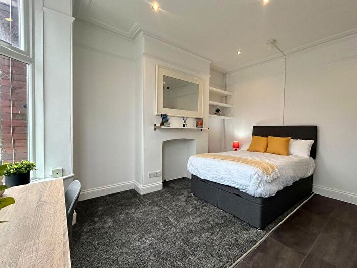 1 Bedroom Flat To Rent In Barnardo Road, St Leonards, Exeter, EX2