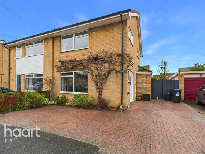 3 Bedroom Semi-Detached House For Sale In Elm Close, Witchford, CB6