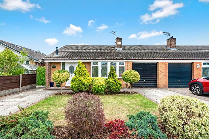 3 Bedroom Semi-Detached Bungalow For Sale In Craven Avenue, Lowton, Warrington, Lancashire, WA3
