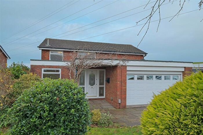 3 Bedroom Detached House To Rent In Warrenside Close, Ramsgreave, Blackburn, Lancashire, BB1