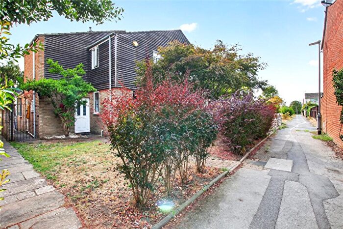 4 Bedroom Semi-Detached House For Sale In Lauradale, Bracknell, Berkshire, RG12