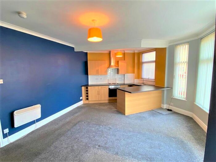 1 Bedroom Flat To Rent In Warbreck Drive, Blackpool FY2