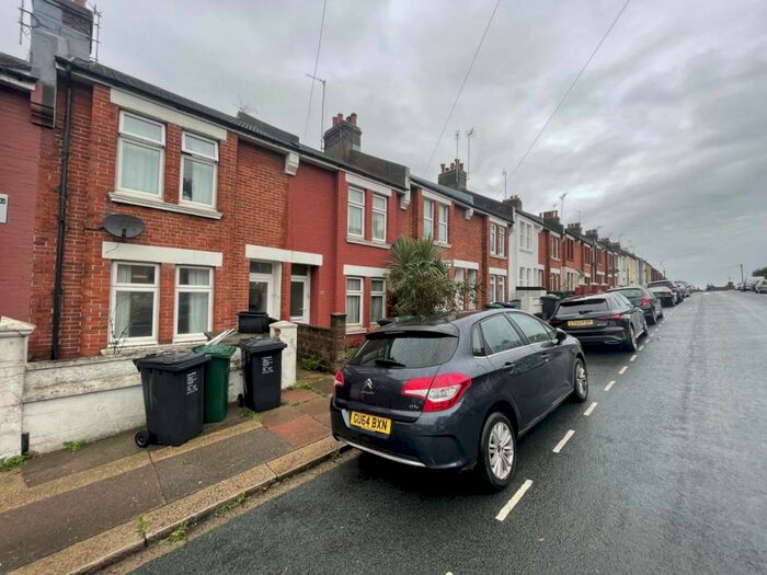 2 Bedroom House To Rent In Redvers Road, Brighton, BN2