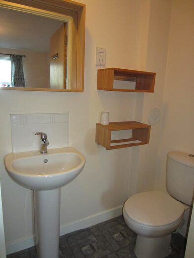 2 Bedroom Flat To Rent In Affleck Street, Aberdeen, AB11