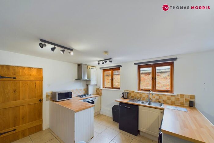 2 Bedroom House To Rent In West Street, St. Ives, Cambridgeshire, PE27