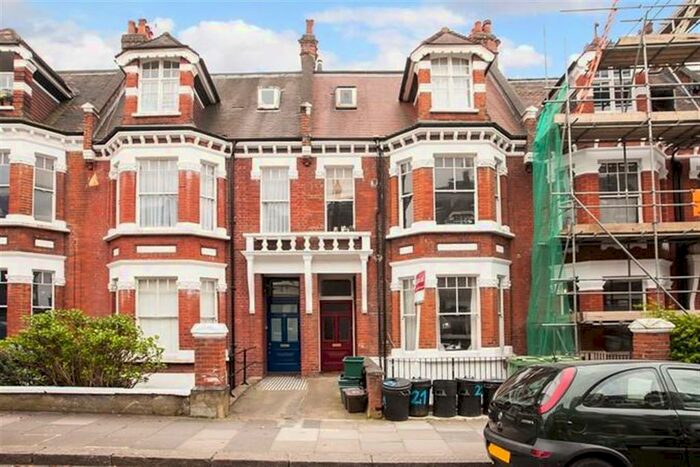 Studio To Rent In Inglewood Road, London, NW6