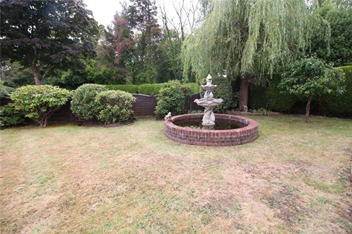 2 Bedroom Park Home For Sale In Knightcrest Park, Milford Road, Everton, Hampshire, SO41