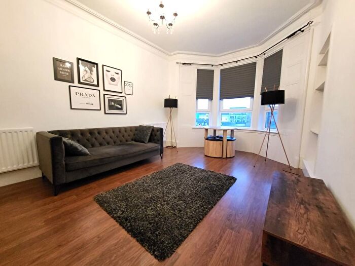 2 Bedroom Flat To Rent In Walker Street, Paisley, Renfrewshire, PA1
