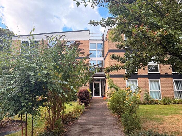 2 Bedroom Apartment For Sale In Oakhill Park, Liverpool, Merseyside, L13