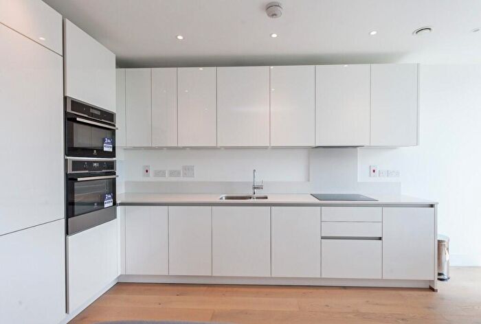 1 Bedroom Apartment To Rent In Camden Courtyards, Rochester Place, Camden, NW1