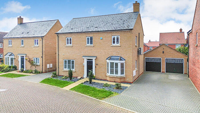 5 Bedroom Detached House For Sale In Jubilee Close, Blunham, MK44