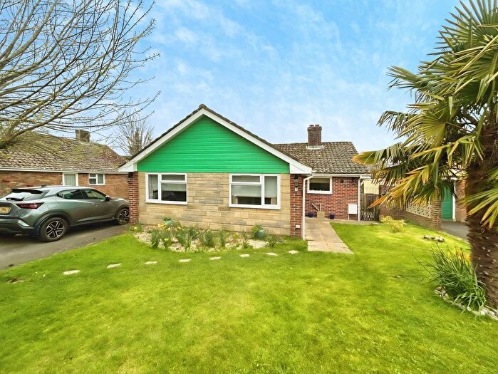 2 Bedroom Detached Bungalow For Sale In Catherine Crescent, Downton, Salisbury, SP5