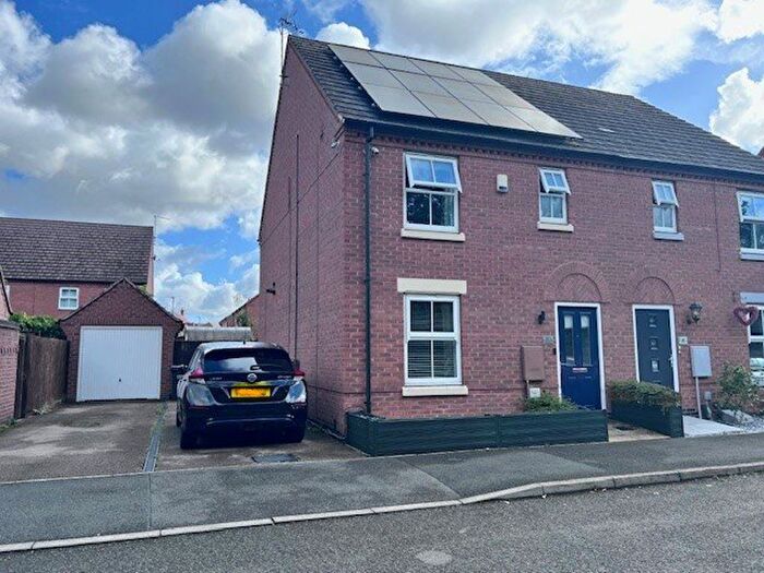 3 Bedroom Semi-Detached House To Rent In Springfield Avenue, Long Eaton, NG10