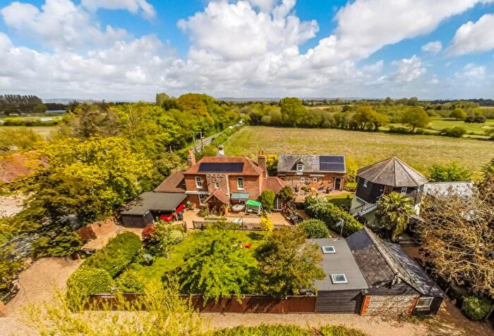 5 Bedroom Detached House For Sale In Selsey Road, Hunston, Chichester, West Sussex, PO20