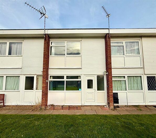 3 Bedroom Chalet For Sale In Beach Road, Scratby, NR29