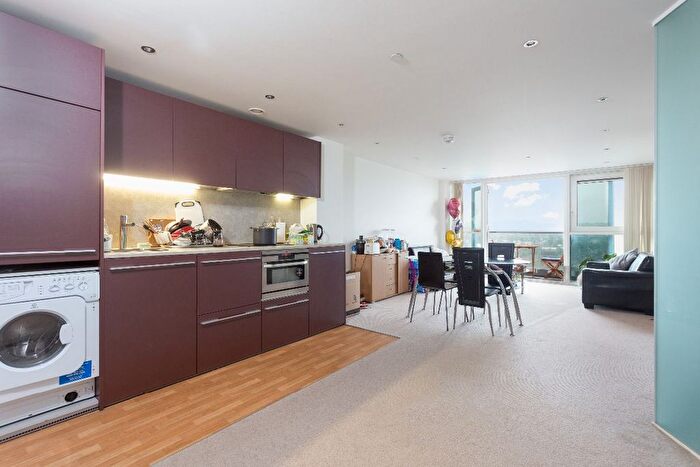 2 Bedroom Flat To Rent In The Litmus Building, Huntingdon Street, Nottingham, NG1