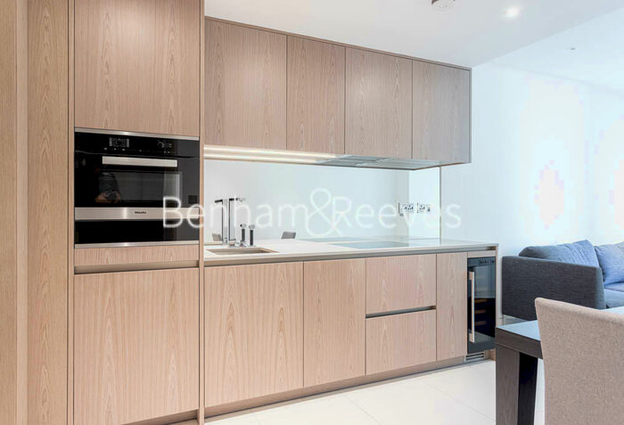 1 Bedroom Apartment To Rent In Sugar Quay, Water Lane, EC3R