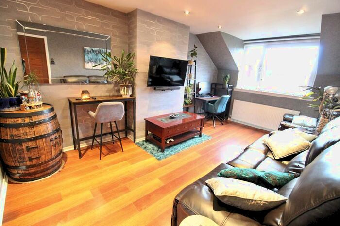 1 Bedroom Flat To Rent In Donald Place, Top Floor, AB25