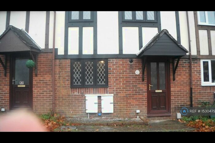 3 Bedroom Terraced House To Rent In Ravenhill, Swansea, SA5