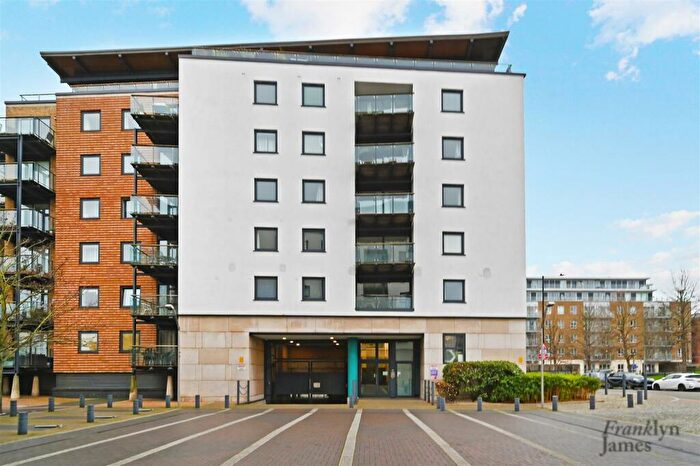 2 Bedroom Apartment To Rent In Medland House, Branch Road, London, E14