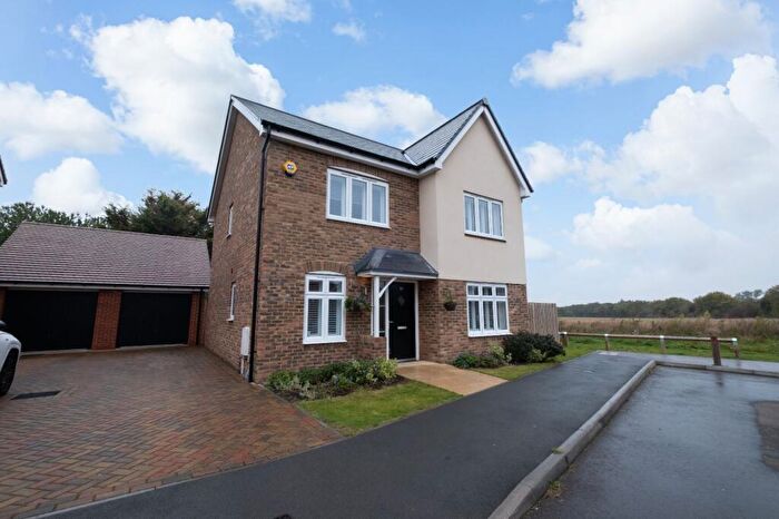 4 Bedroom Detached House For Sale In Butterfield Way, Ash, Canterbury, Kent, CT3