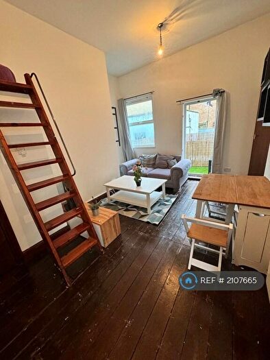 1 Bedroom Flat To Rent In Camden High Street, London, NW1