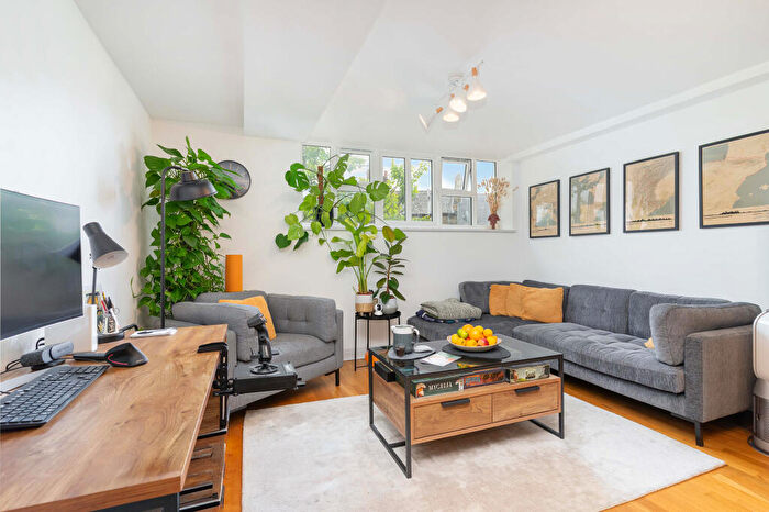 1 Bedroom Flat For Sale In David's Road, Forest Hill, London, SE23