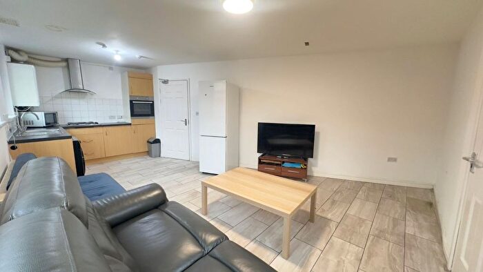 2 Bedroom Flat To Rent In Second Floor Flat, A- Upper Parliament Street, Nottingham, NG1