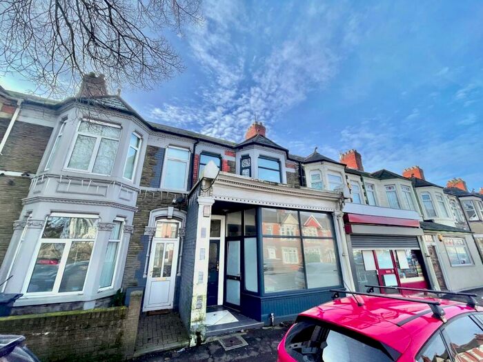 Studio To Rent In Corporation Road, Cardiff, CF11
