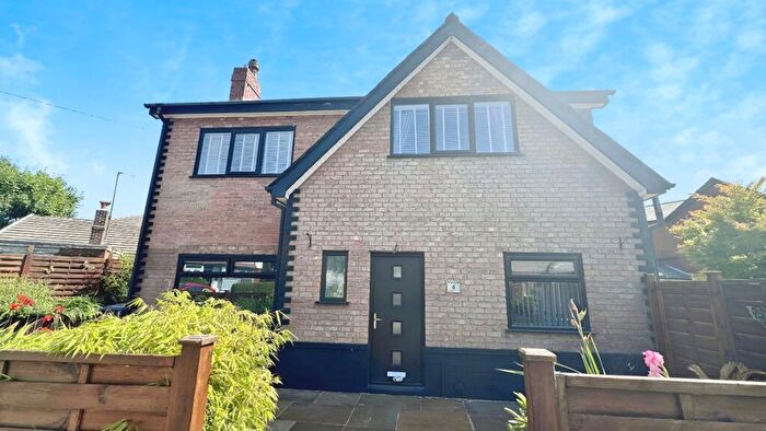 3 Bedroom Detached House For Sale In Lauderdale Crescent, Ribbleton, Preston, Lancashire, PR2