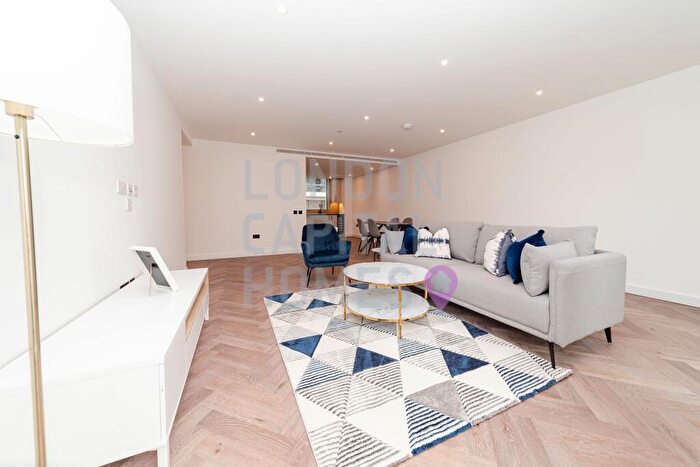 2 Bedroom Apartment To Rent In Merino Gardens, London, E1W