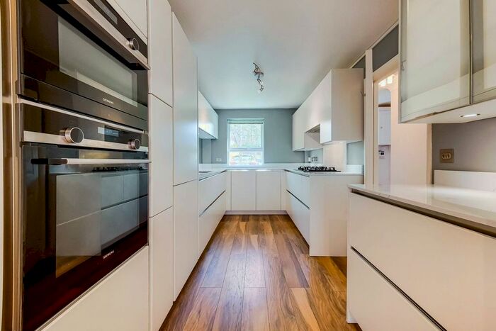 4 Bedroom Terraced House To Rent In Gainsborough Road, Kew, Richmond, TW9