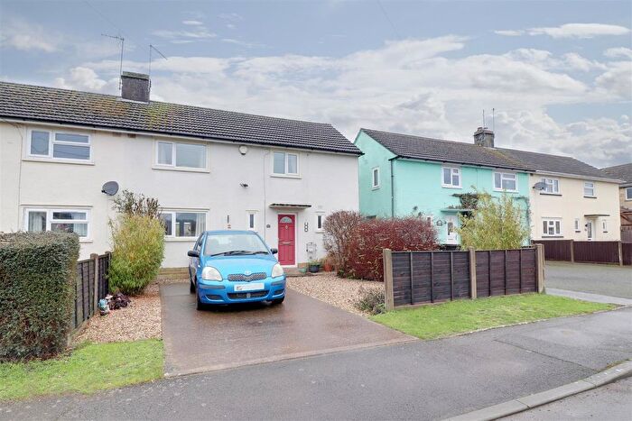 2 Bedroom Semi-Detached House For Sale In Midland Road, Stonehouse, GL10