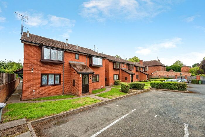1 Bedroom Flat For Sale In Blakebrook Gardens, Kidderminster, DY11