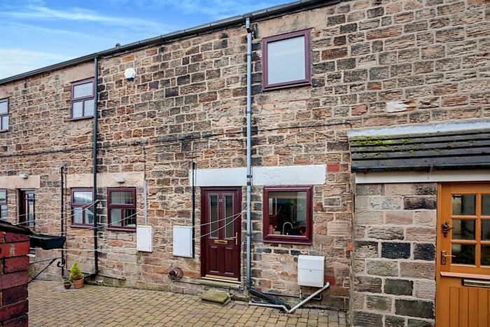 2 Bedroom Terraced House For Sale In Warmfield Lane, Warmfield, Wakefield, WF1