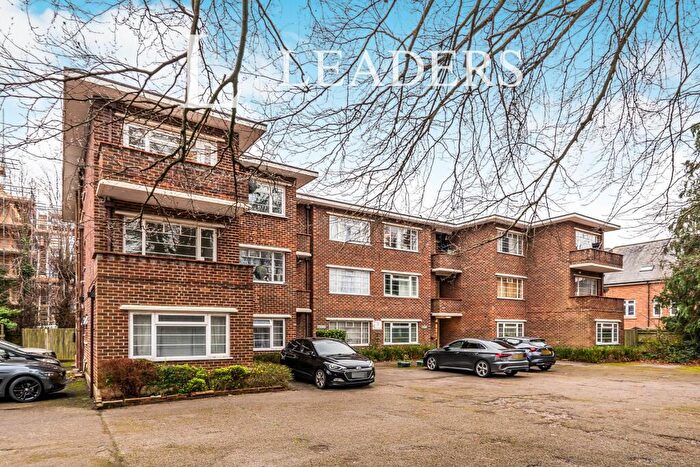 1 Bedroom Flat To Rent In The Lodge, Banister Road, SO15