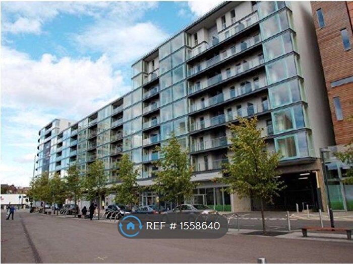 1 Bedroom Flat To Rent In Vantage Building, Hayes, UB3