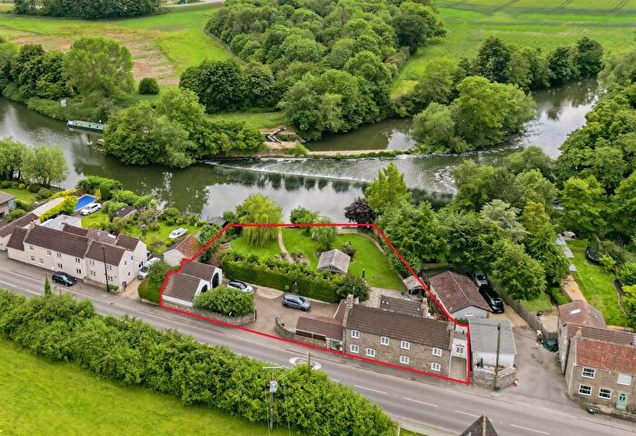 4 Bedroom Detached House For Sale In Bath Road, Bitton, Bristol, BS30