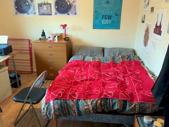 4 Bedroom Semi-Detached House To Rent In Cleveland Road, Uxbridge, UB8