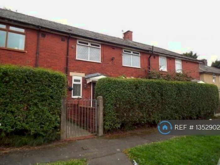 3 Bedroom Terraced House To Rent In Hamer Avenue, Blackburn, BB1