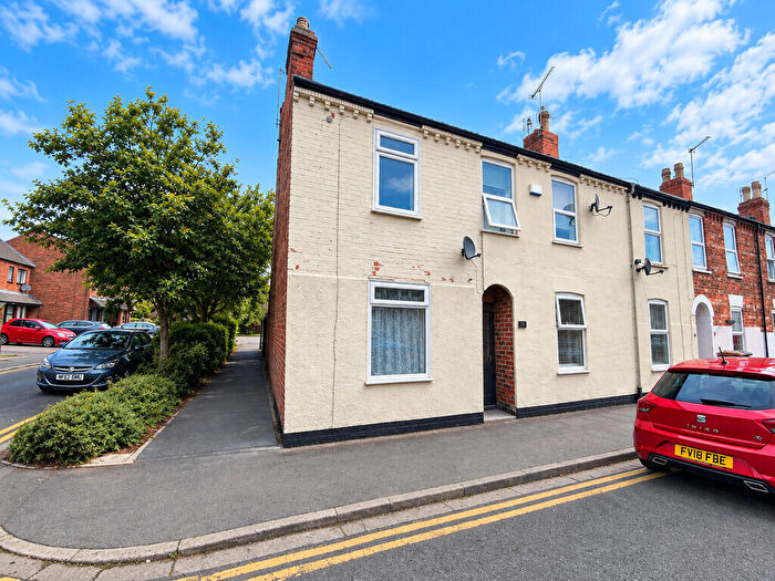 2 Bedroom Terraced House For Sale In Bargate, Lincoln, LN5