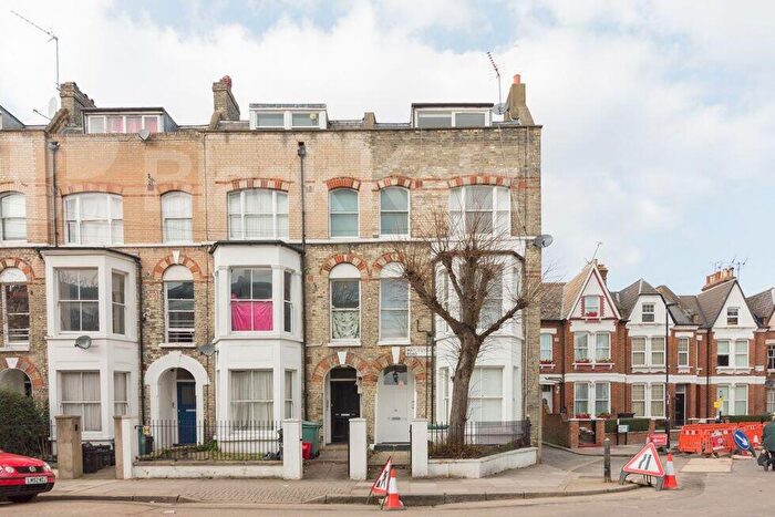 2 Bedroom Flat To Rent In Marlborough Road, Upper Holloway, N19